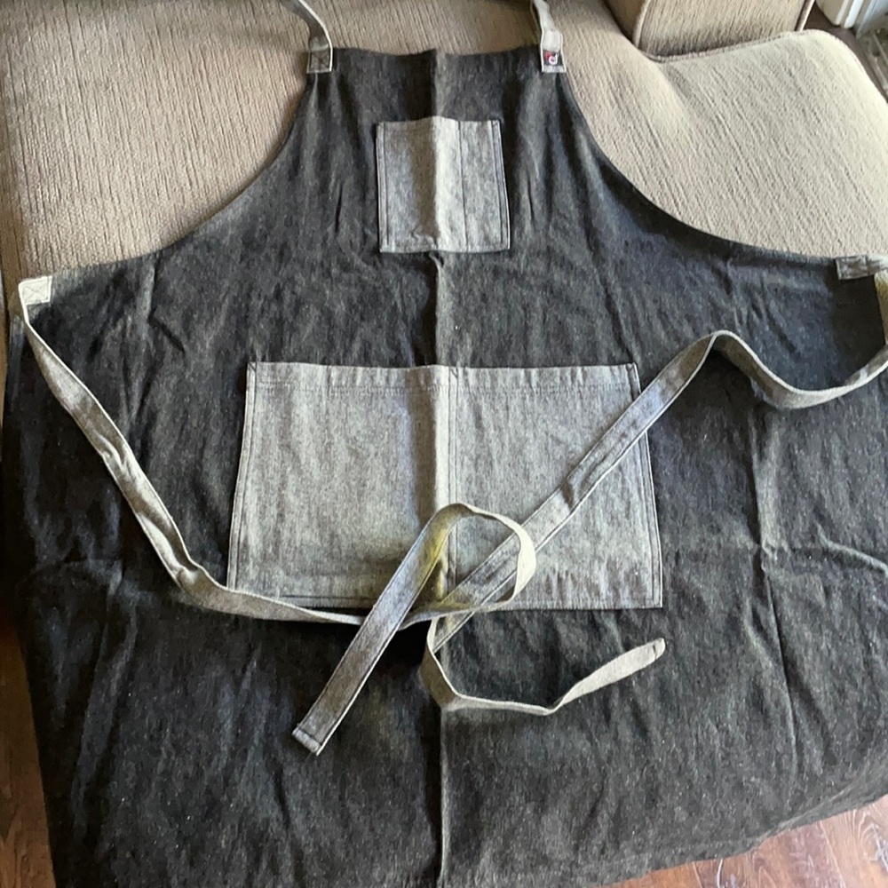 Super Cute Black Denim Two -Tone Apron 🧑‍🍳 🥘